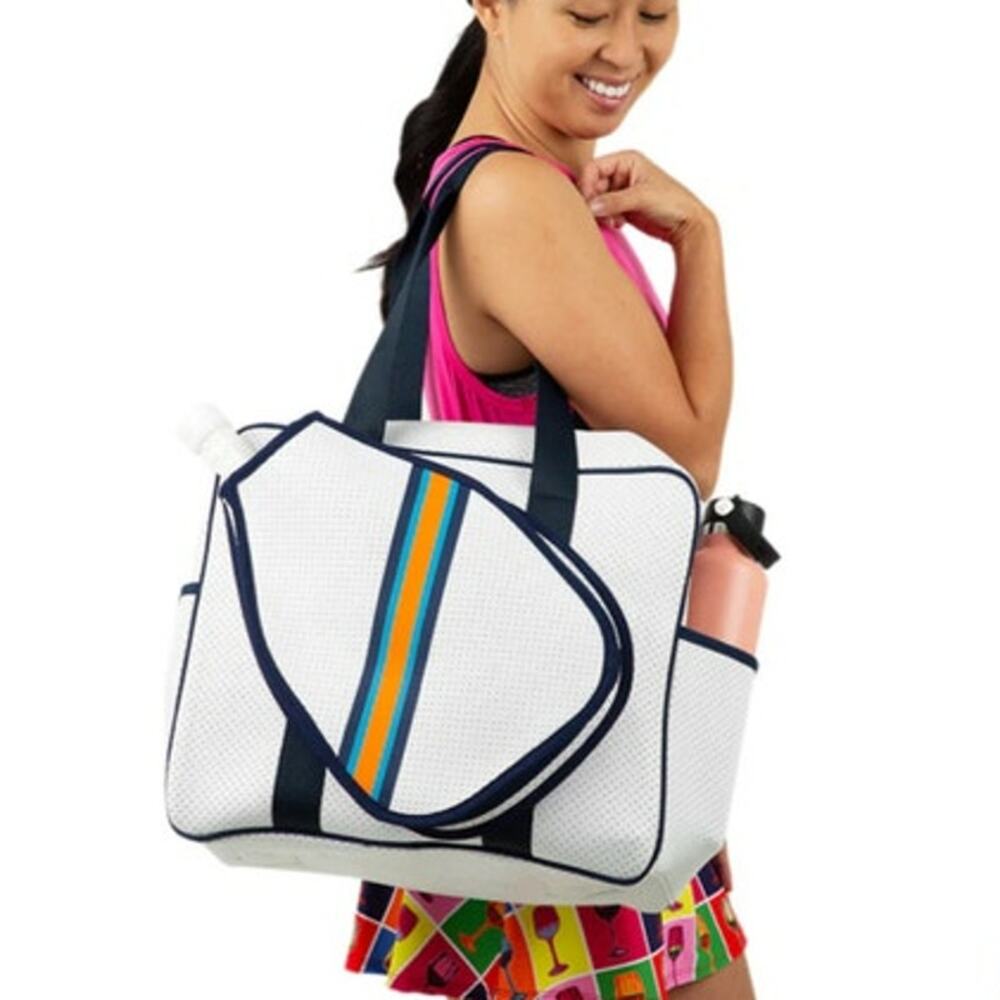 Queen of the Court Brooklyn Pickleball bag holds 2 rackets NWT